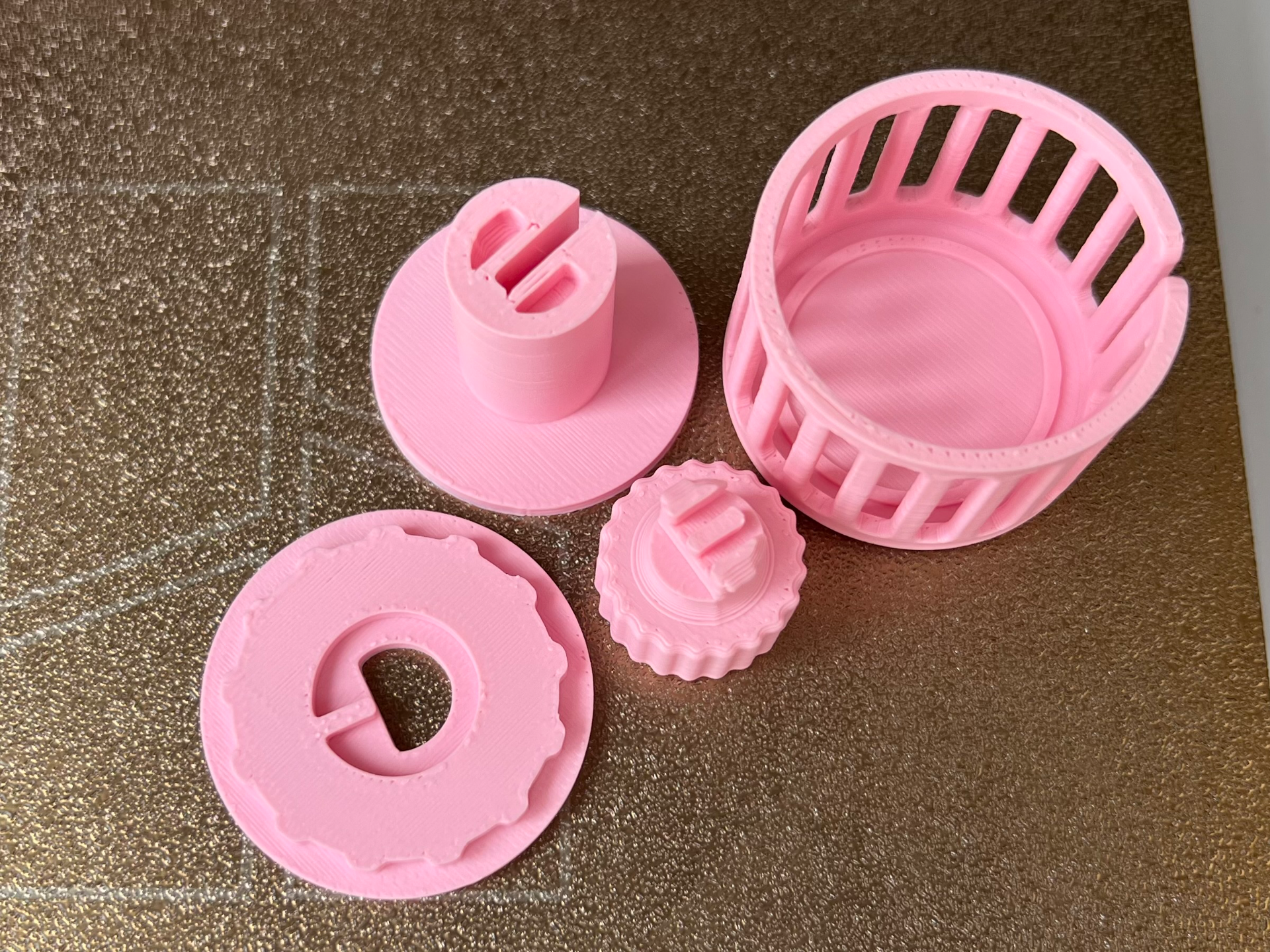 Miniatura 2 do modelo 3D 裁缝卷尺收纳仓