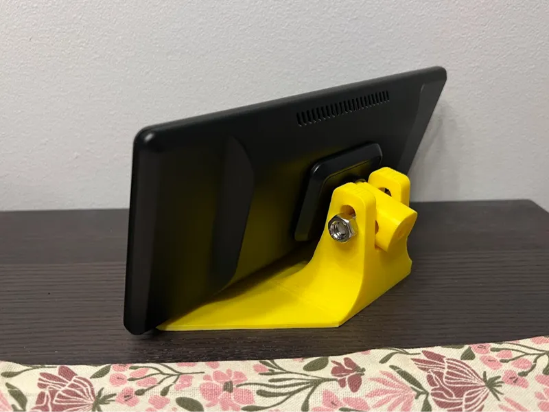 CarpodGo T3 Pro dashboard mount
