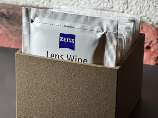 Lens Wipe Storage / Glasses Cleaner Wipes Storage