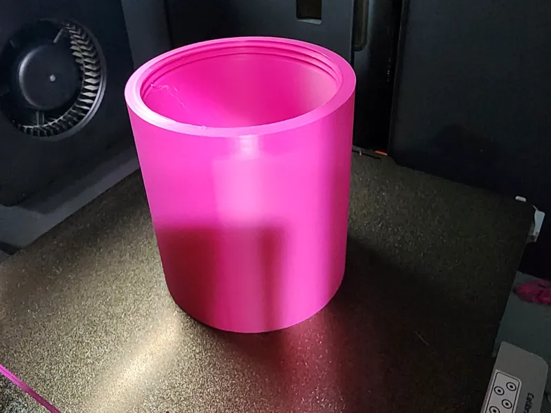 Simple Container with screw on lid