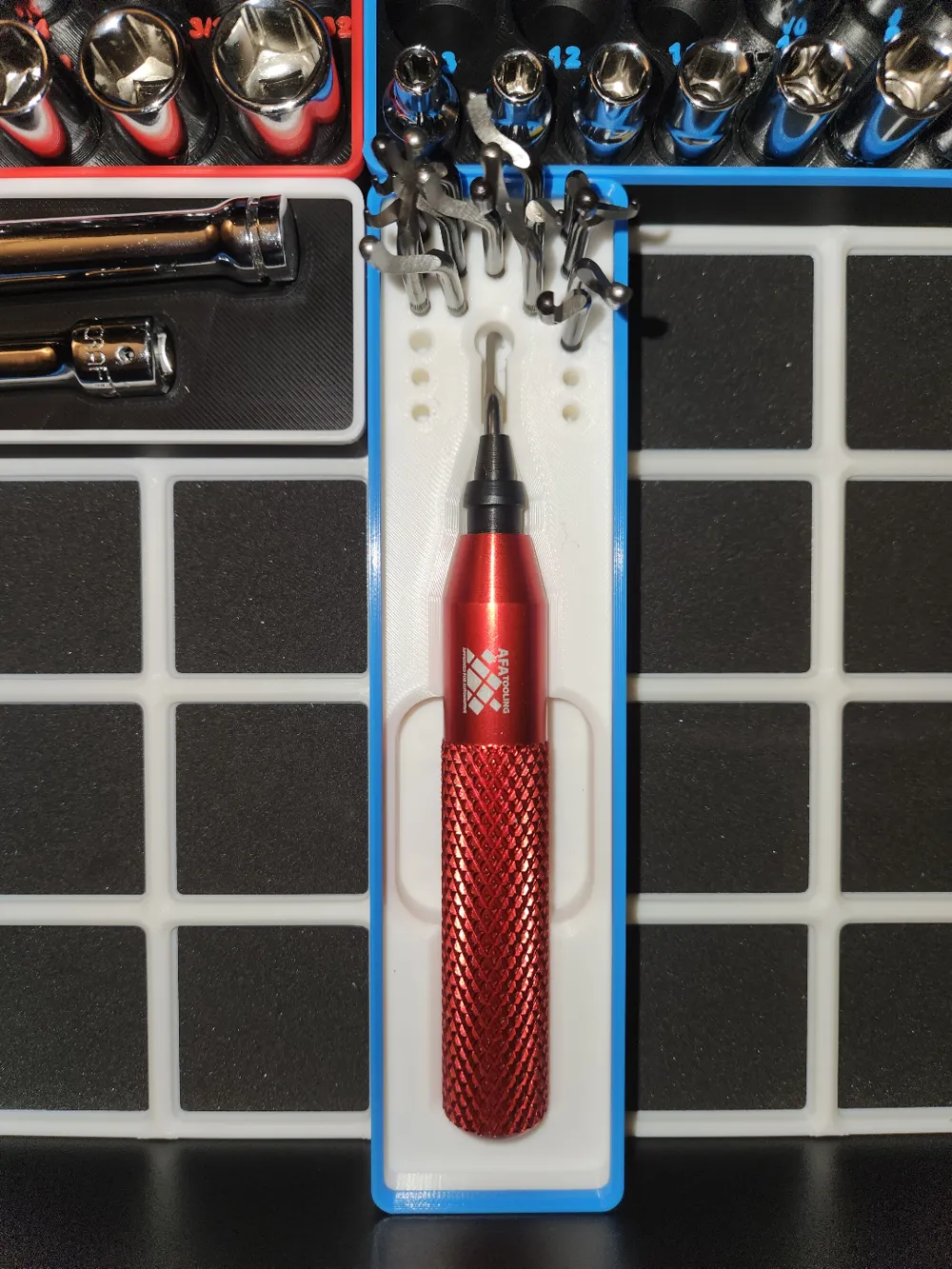 Gridfinity Deburring Tool Holder 1x4 by Snakemeister MakerWorld ...