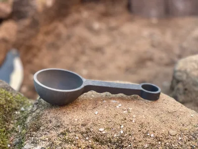 Sand scoop