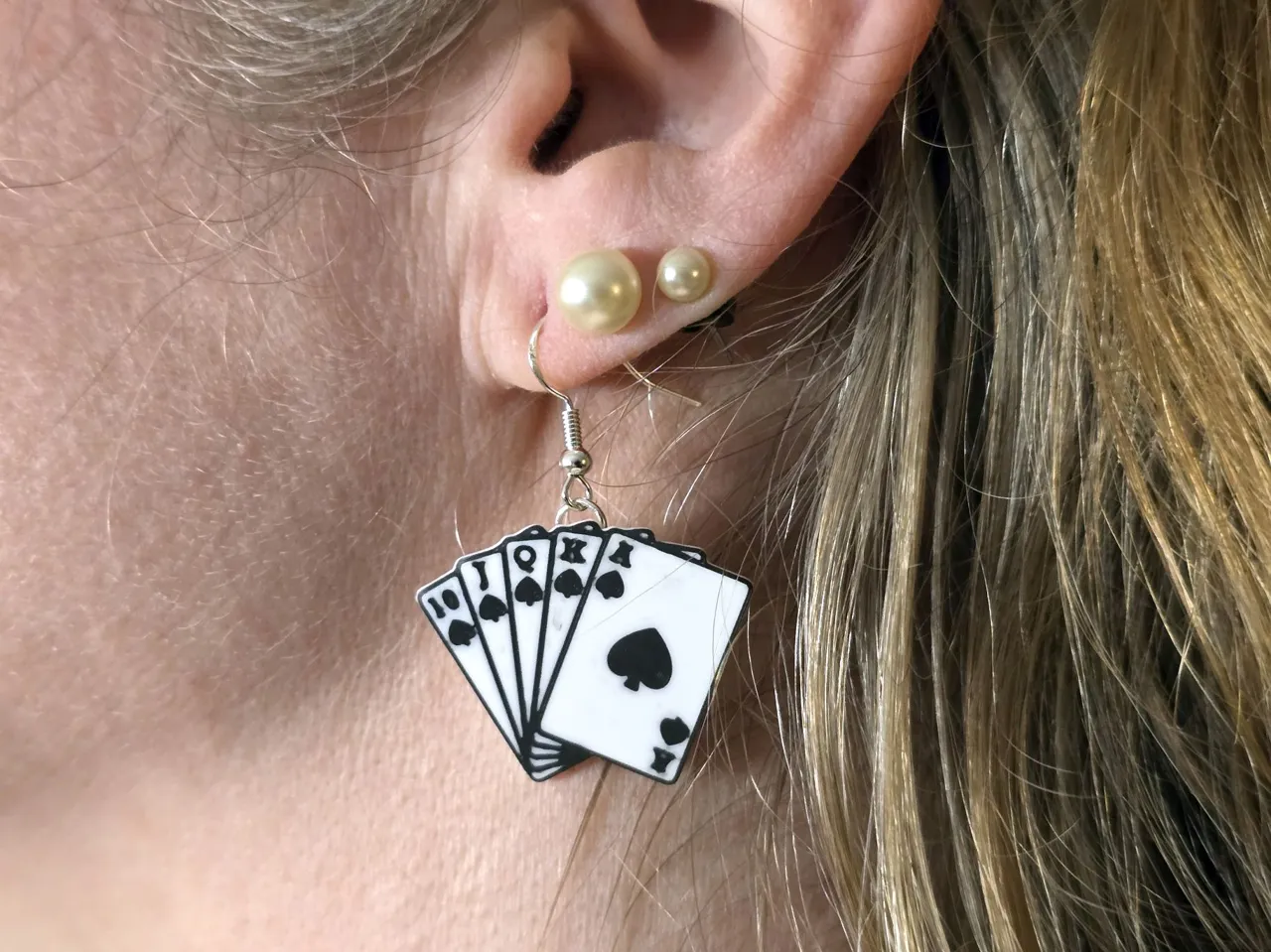 Royal Flush Earring view 4