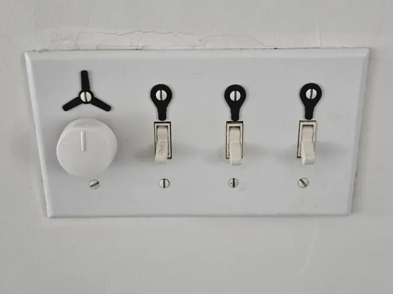 Light Switch Identifier