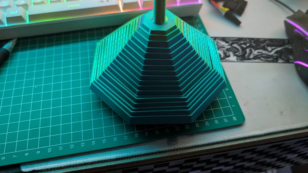 Hexagonal Fidget Stick - Free 3D Print Model - MakerWorld