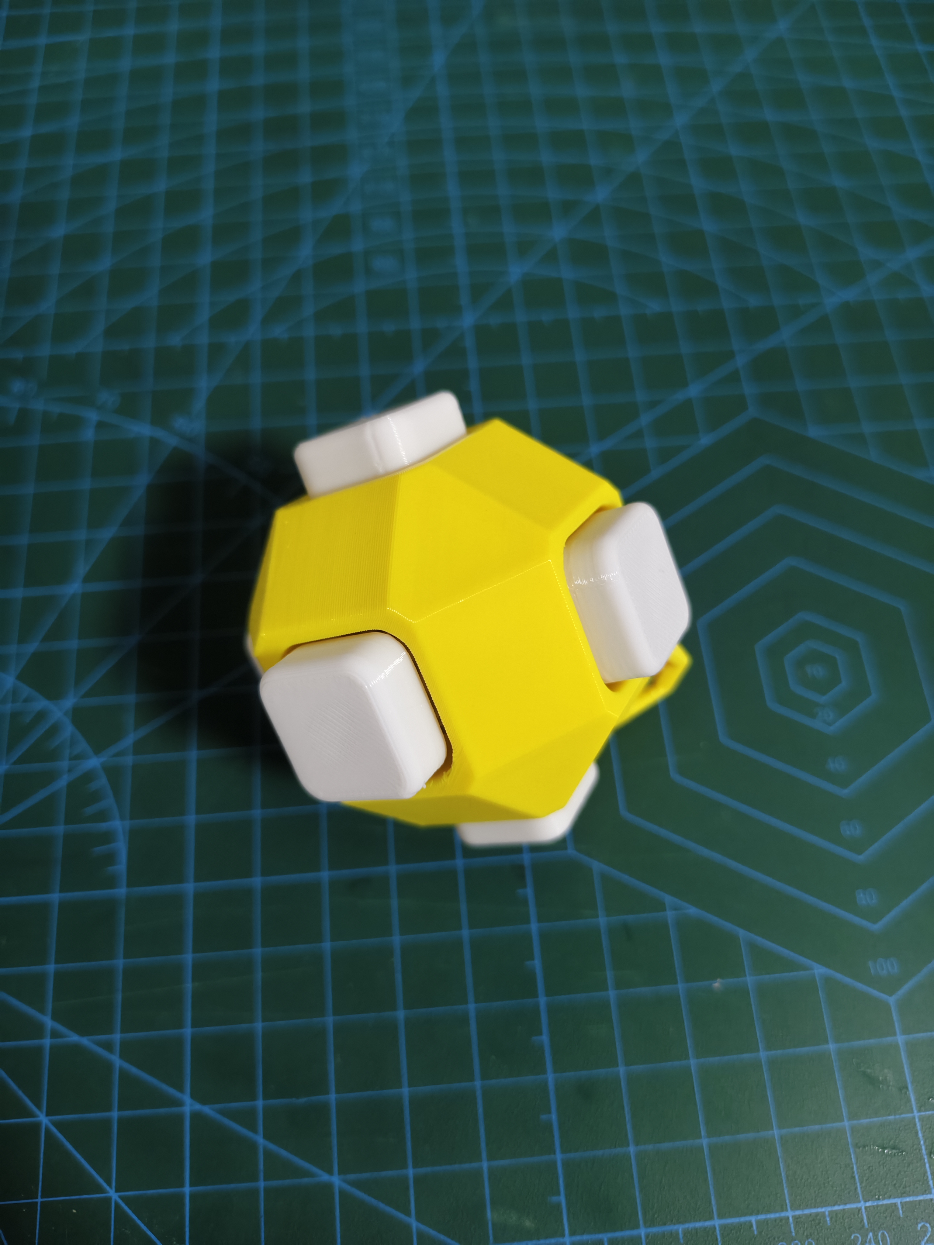 Miniatura 2 do modelo 3D 水雷-解压玩具