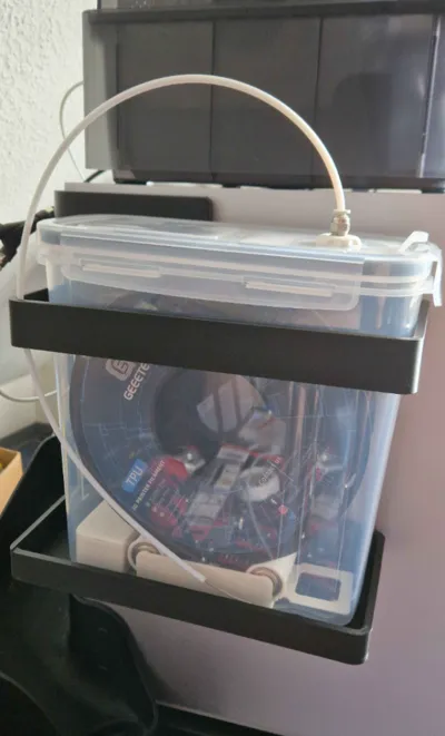 external Filament Holder with Drybox