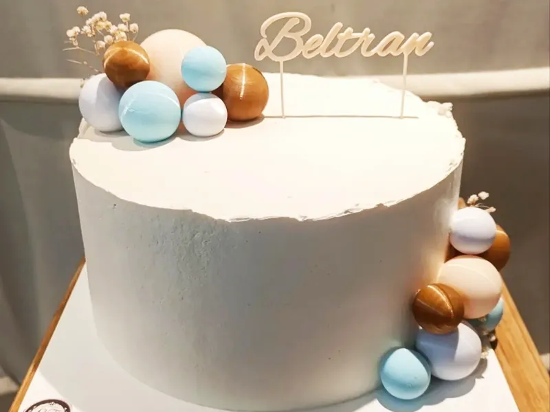 Topper superior para torta con nombre Beltran
