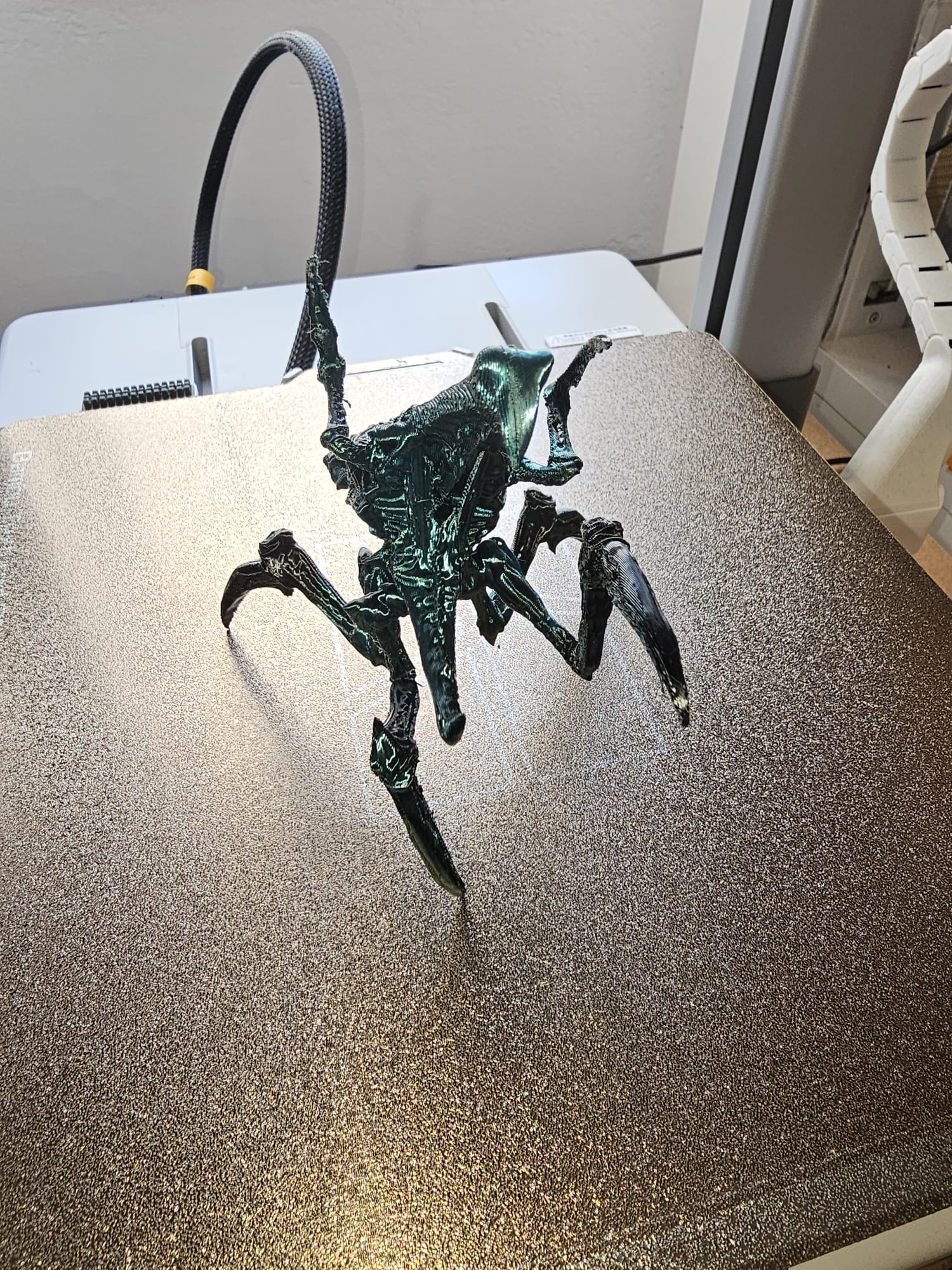 Miniatura 2 do modelo 3D 星河战队 阿拉奇虫族 Warrior 攻击姿态 手办