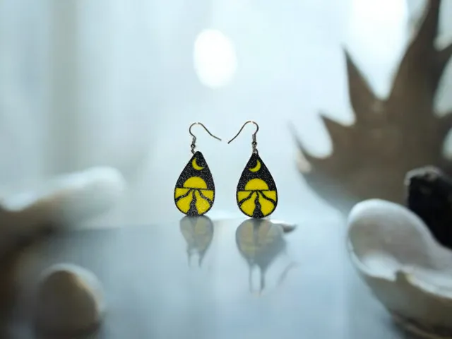 Moonlight earring