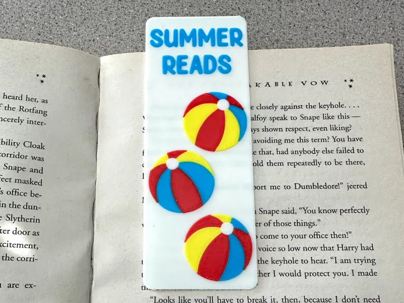Summer Reads Bookmark