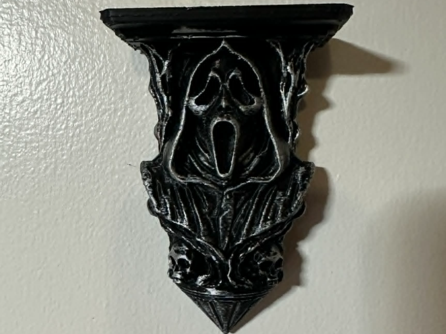Ghostface Scream wall shelf 