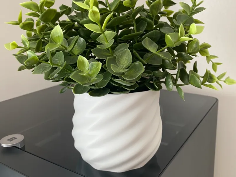 Flower pot 4