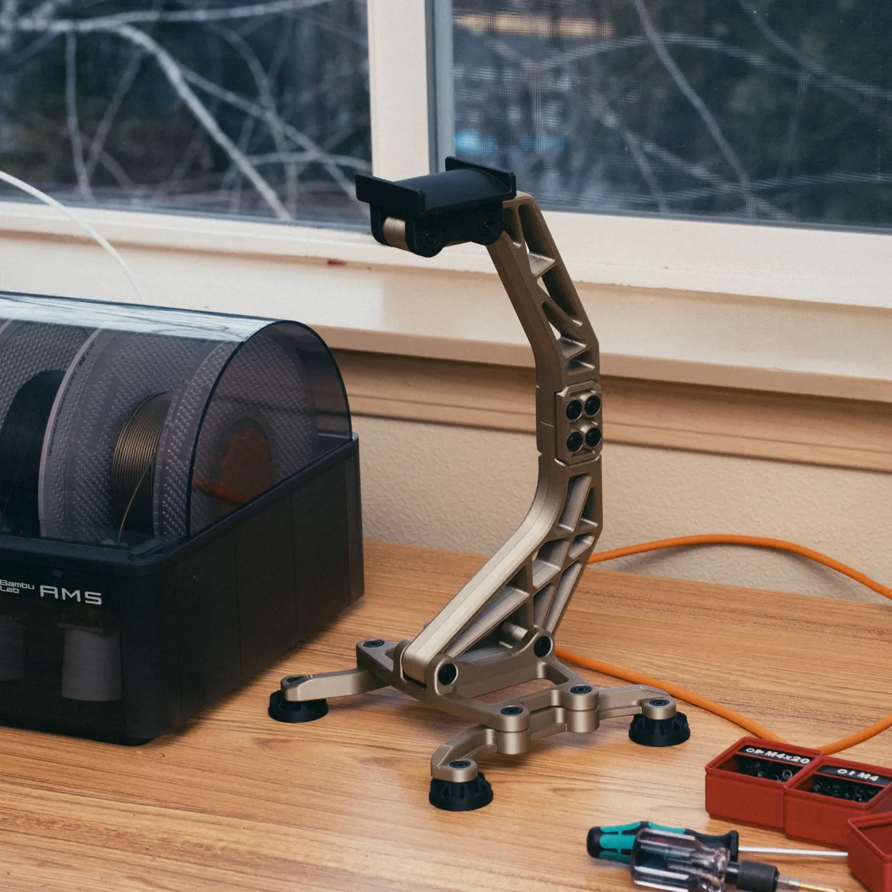 Headphone Stand - Industrial view 3