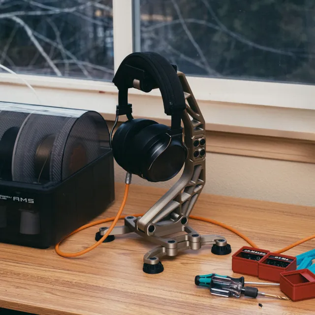 Headphone Stand - Industrial