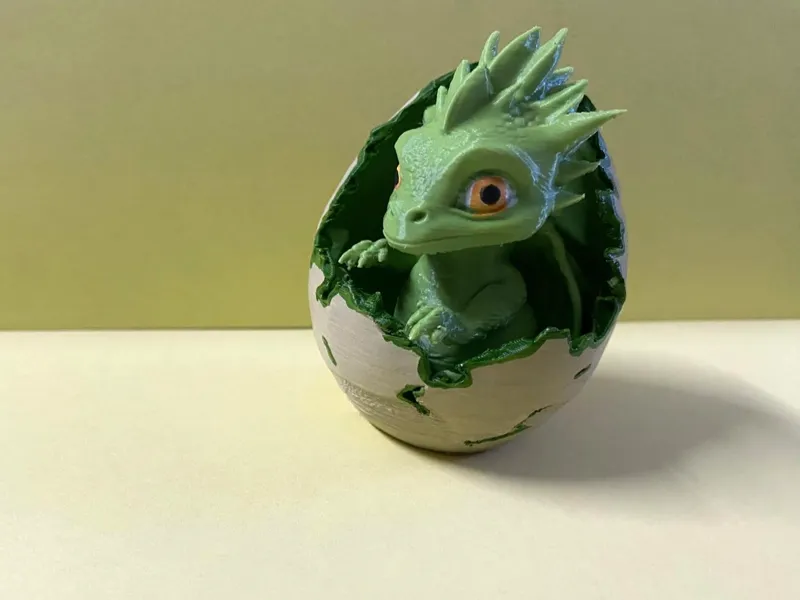 Newborn baby dragon