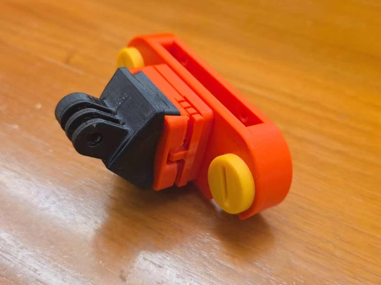 Miniatura 1 do modelo 3D go pro 背包夹（垂直和水平放置两种）