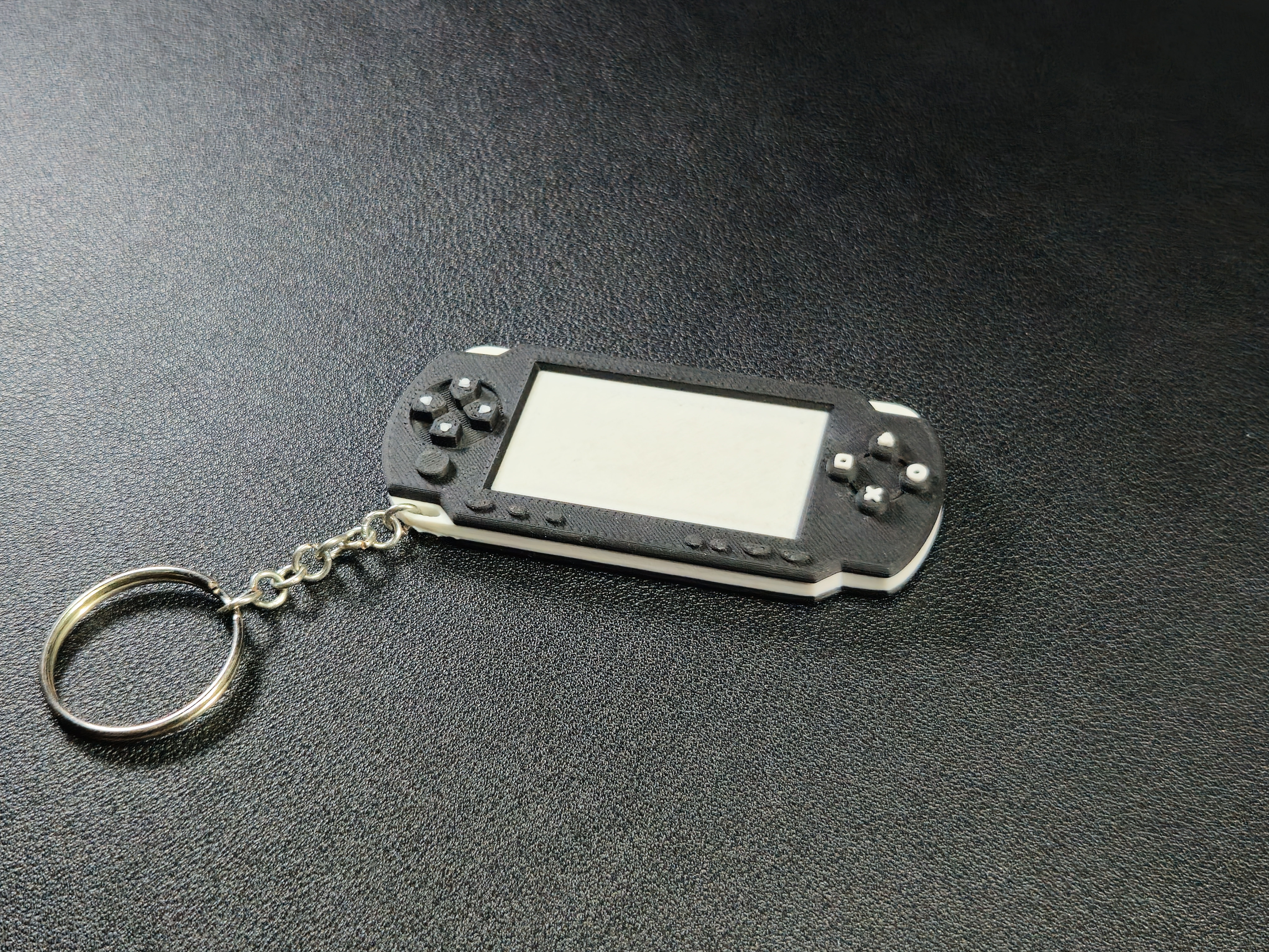 Miniatura 7 do modelo 3D Mini Retro Handheld Keychains 