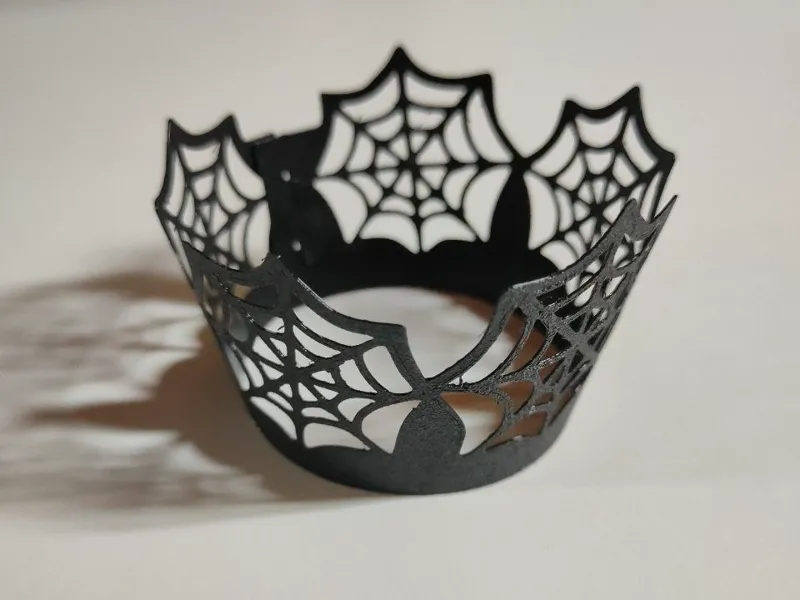 Cupcake spiderweb
