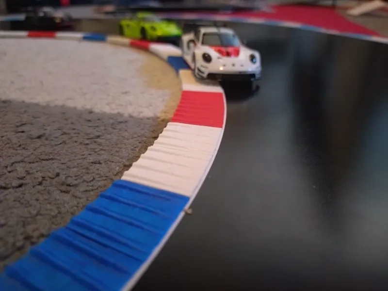 Carrera Hybrid Curbs 