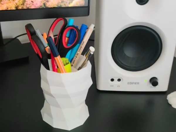 Pot à crayons simple et économique