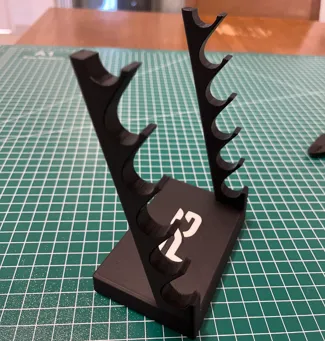 Horizontal Tools Holder for Model Enthusiasts