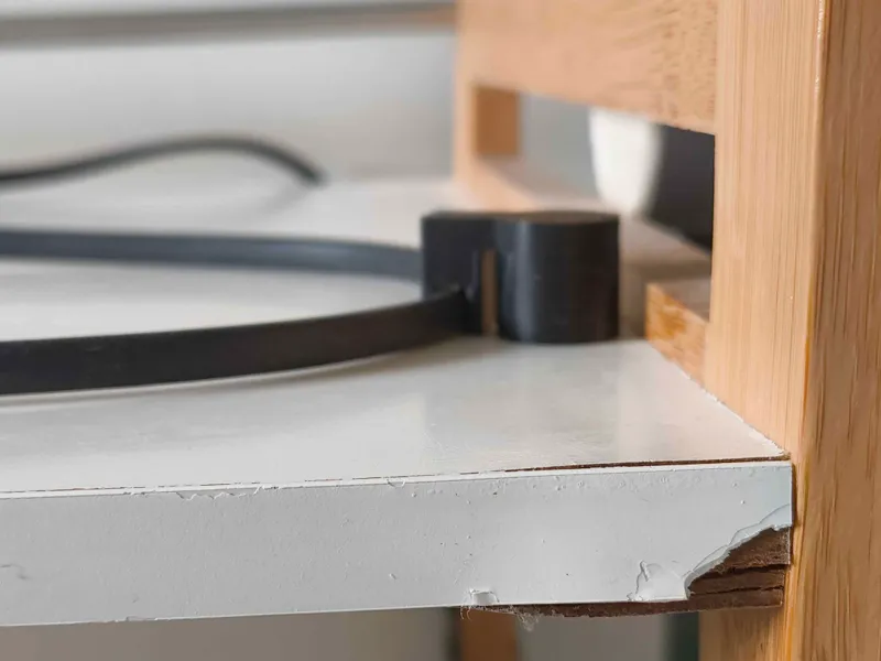 Heating cable guide