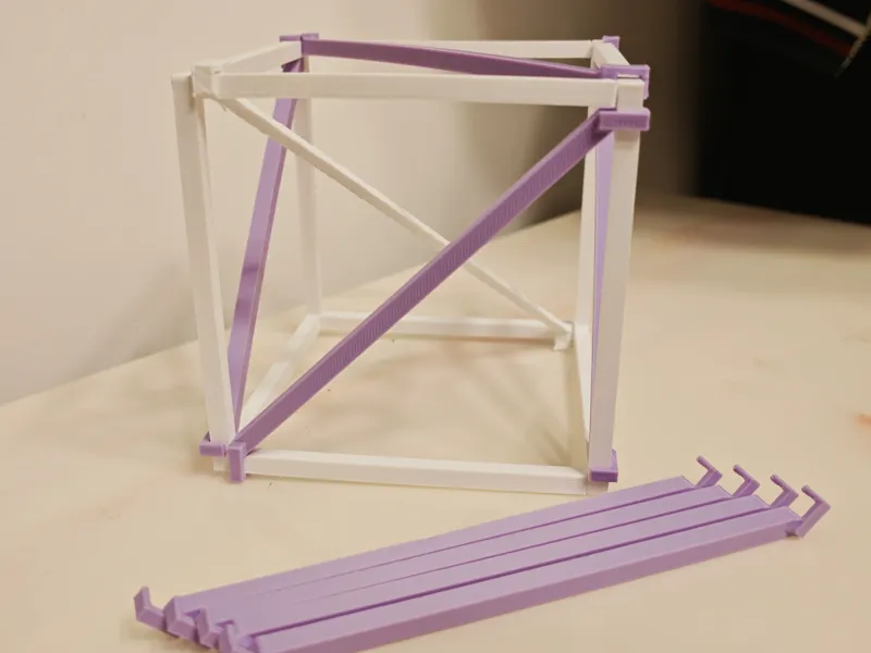 立体几何教具，可随意拼接，直观构建图形。