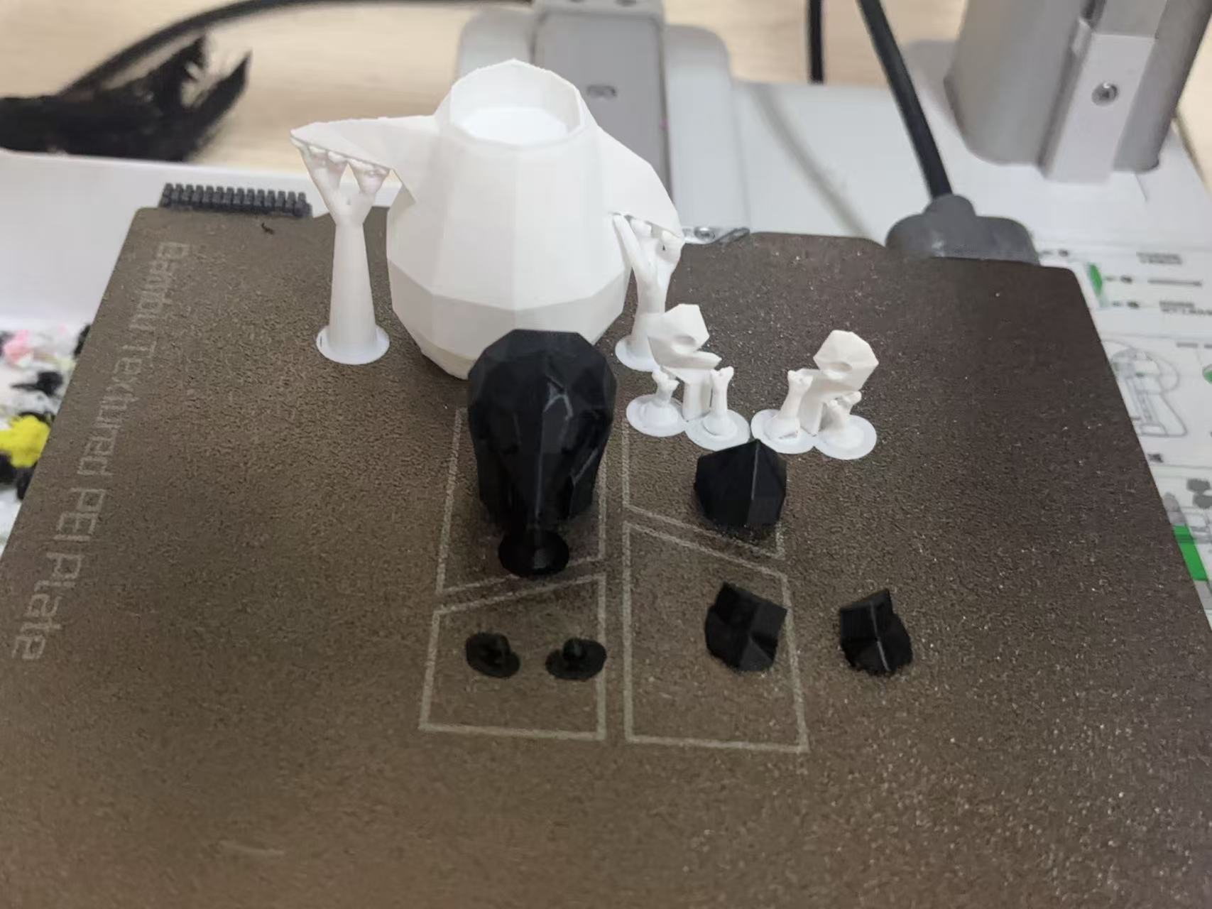 Miniatura 1 do modelo 3D 低多边形 小企鹅