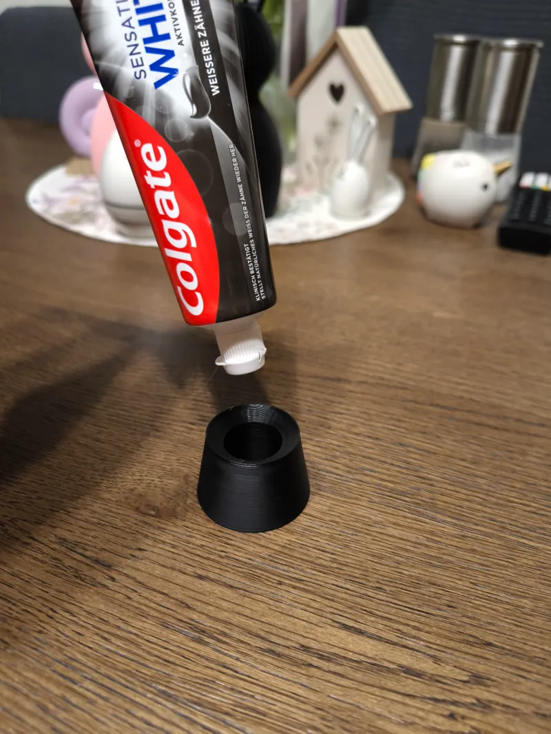 Simpler Zahnpasta Ständer