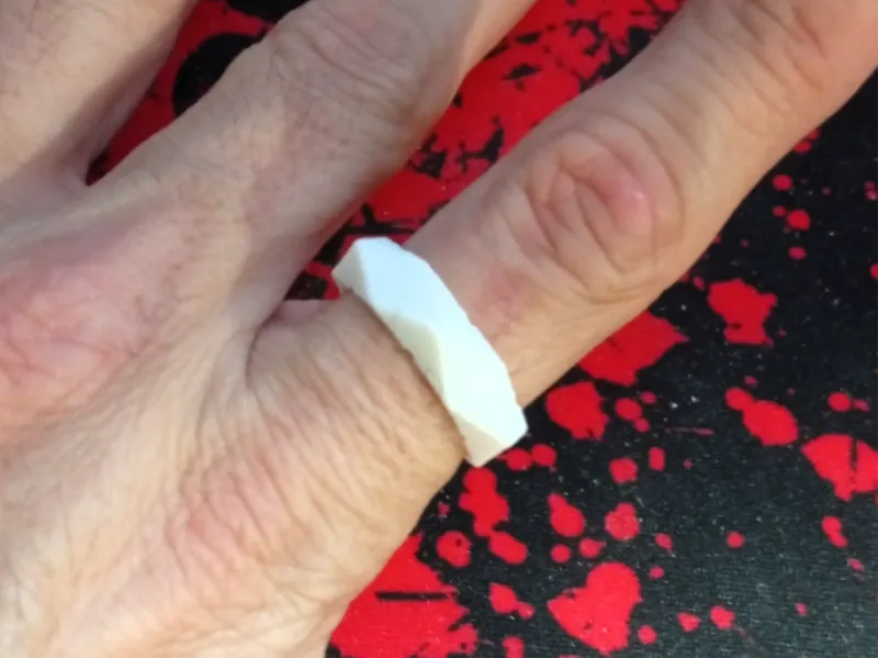 Anillo pentágono