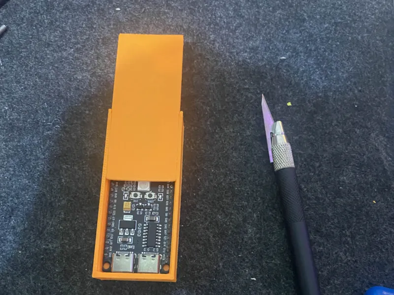 ESP32-S3-N16R8