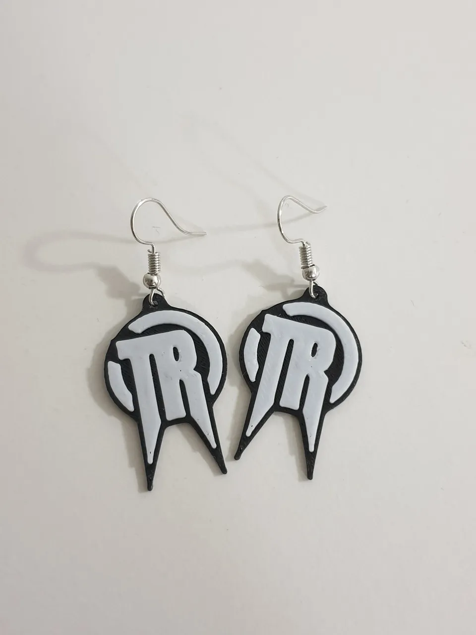TRAKTOR earring + box view 2