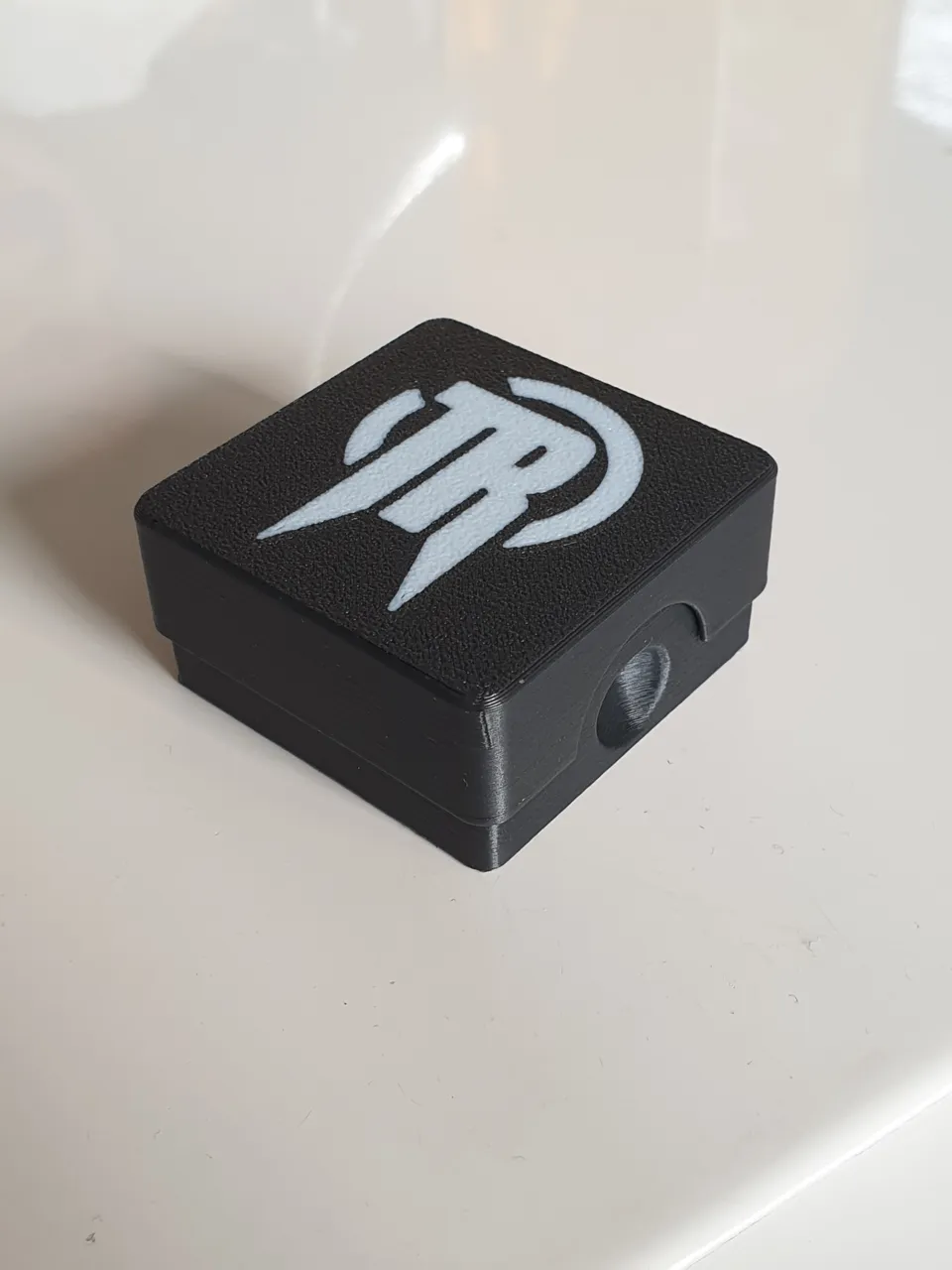 TRAKTOR earring + box view 4