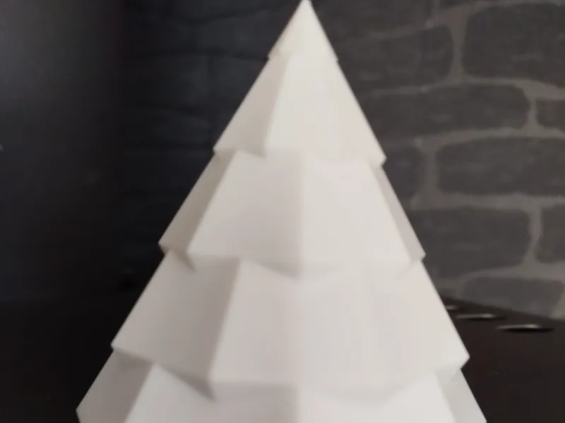 low poly weihnachtsbaum