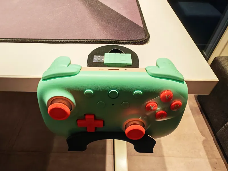 8BitDo Ultimate desk holder