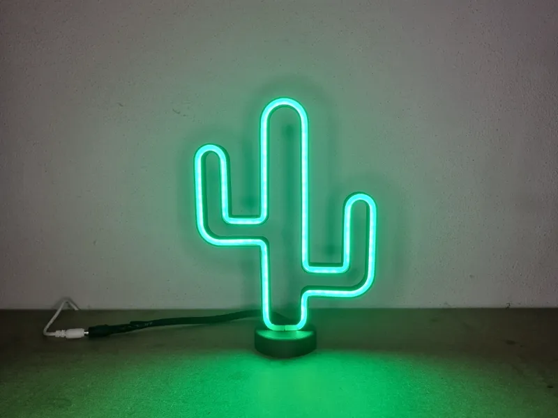 Cactus Neon Lamp – Desk or Wall