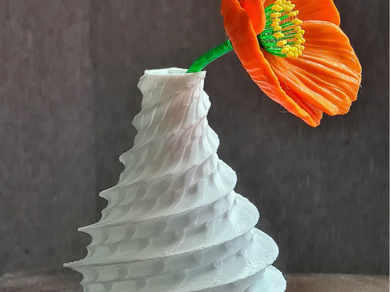 Shell vase