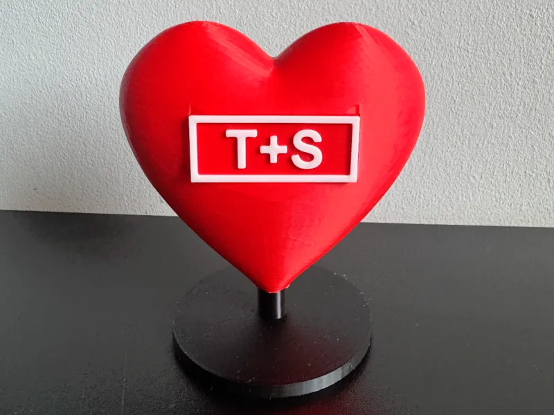 3D Herz mit Initialen