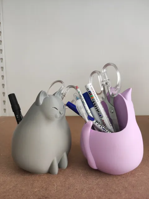 Cat Pen Holder view 2