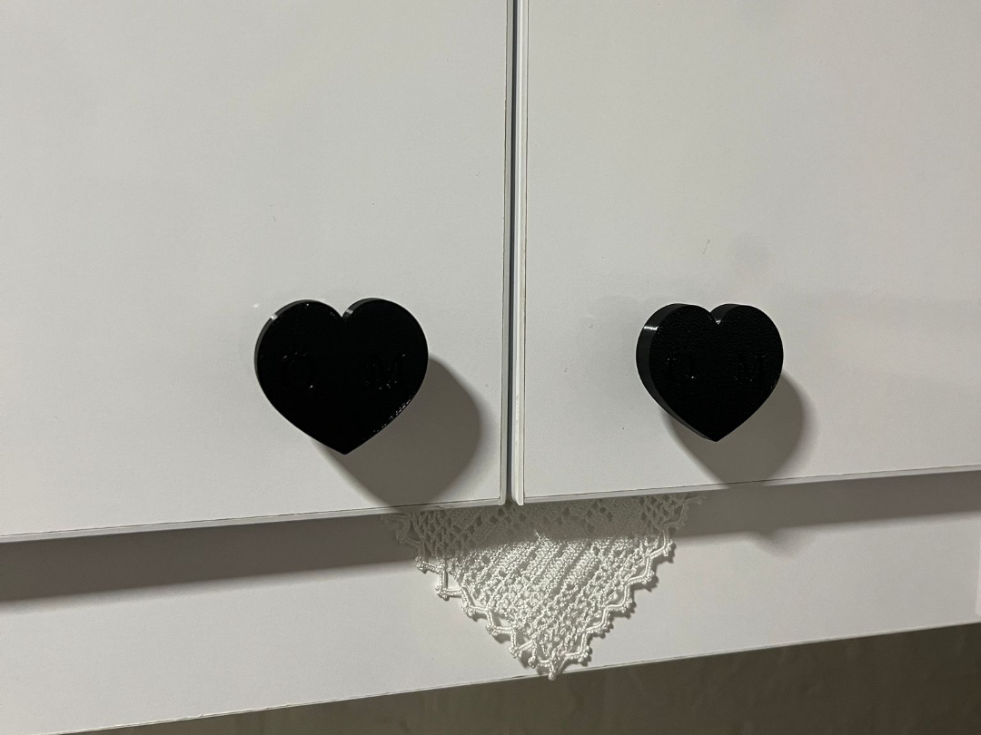 Heart-Shaped Cabinet Knob / Drawer Pull