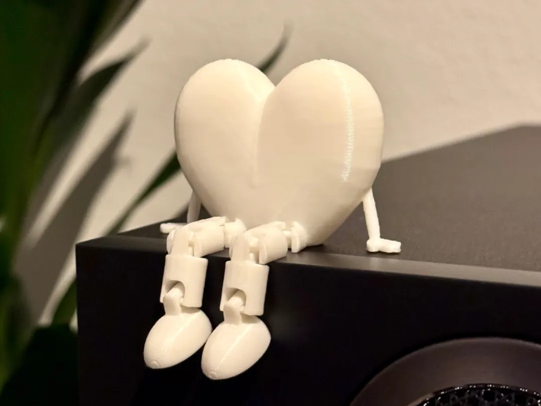 Flexi Legs Articulated Heart - Valentine's Day - Free 3D Print Model ...
