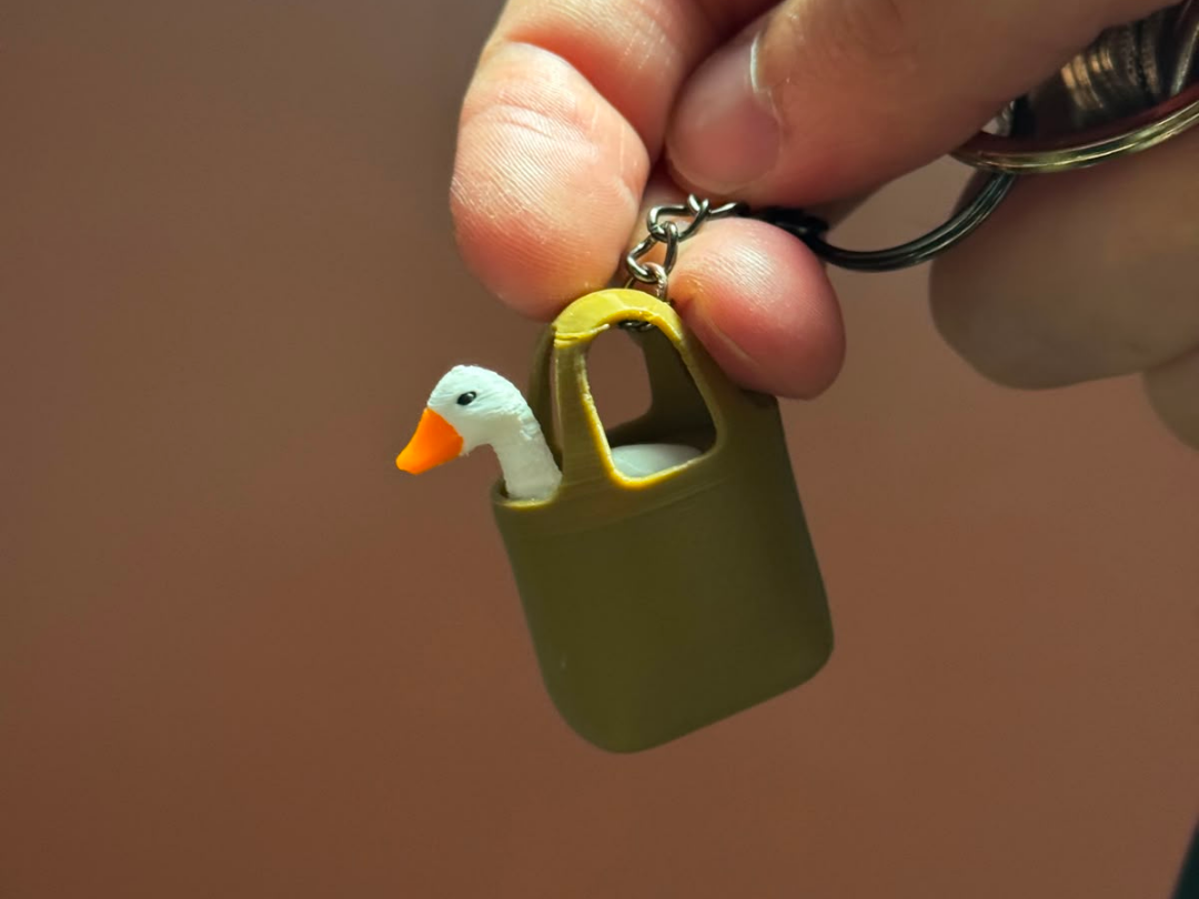 Goose in a Bag – Keychain - 1