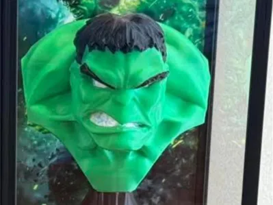 Hulk Bust Display Model 