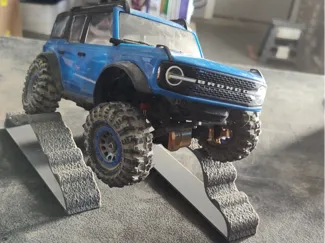Rock crawler ramps