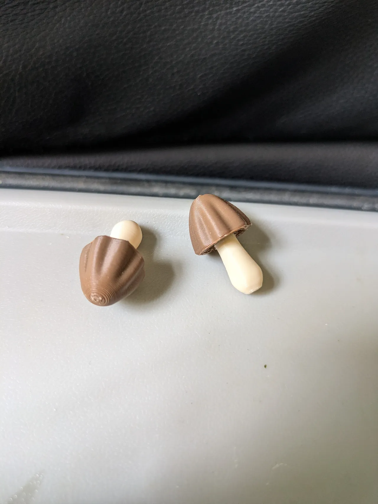 きのこチョコスナックイヤリング view 2