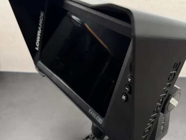 Lowrance Eagle Eye 9 sun visor