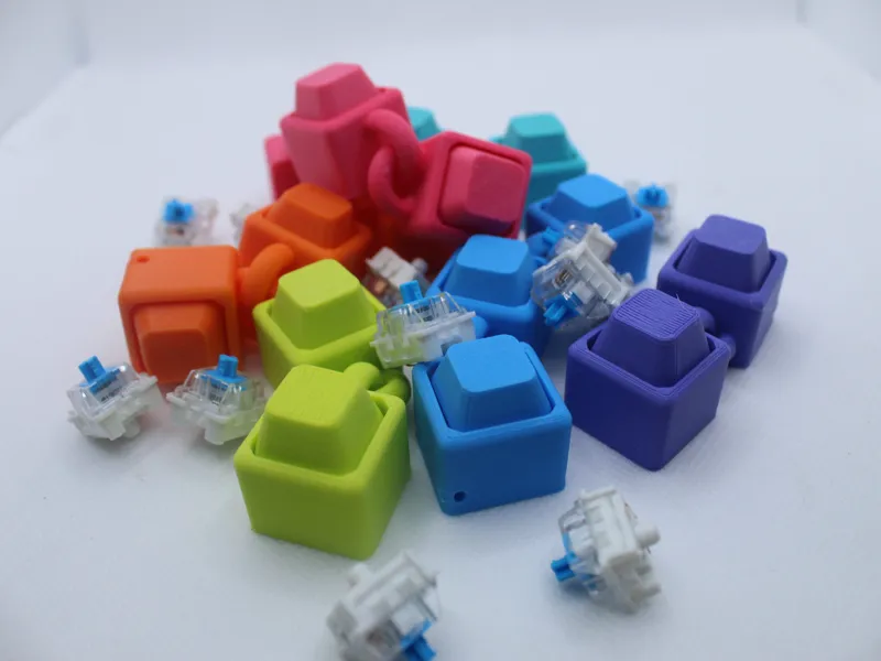 2x2 linked keyboard clicker fidget