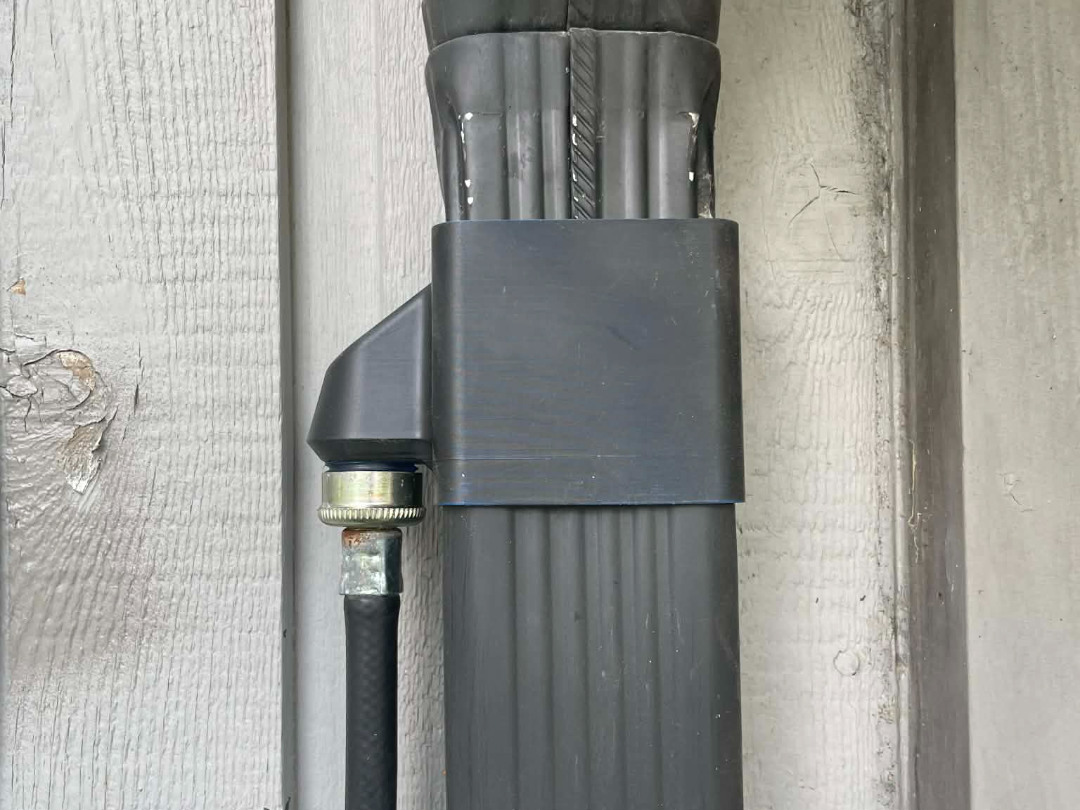 2x3 Gutter Rainwater diverter - Hose thread outlet
