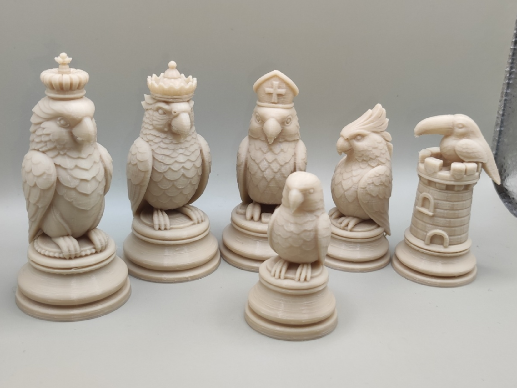 Exotic Birds Chess Set